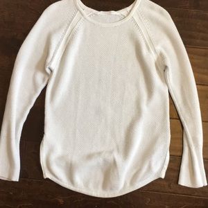 Athletes sweater small